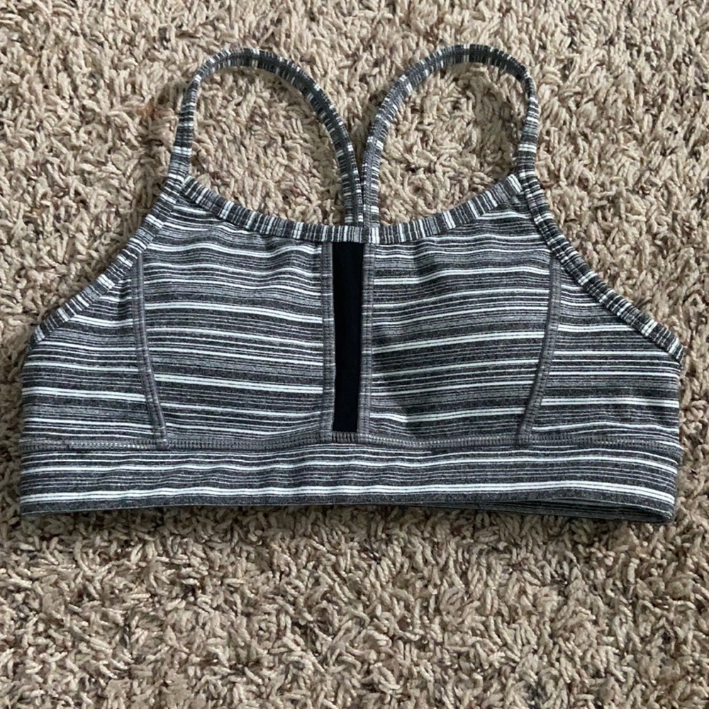 Women’s Sports Bra